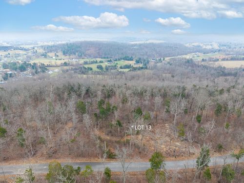 13 Knights Ln, Somerset, KY, 42503 | Card Image
