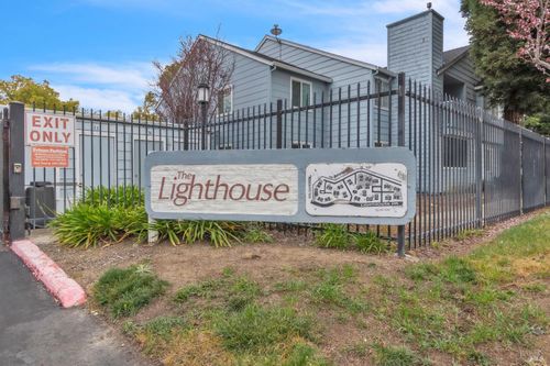 511 Lighthouse Dr, Vallejo, CA, 94590-4007 | Card Image
