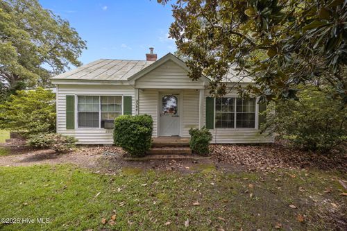 2384 Wintergreen Rd, Cove City, NC, 28523-9223 | Card Image