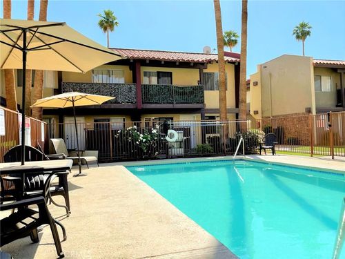c-51085 Eisenhower Dr, La Quinta, CA, 92253-3042 | Card Image