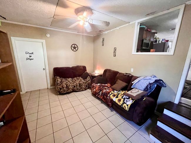 7521 Puntes Ln, House other with 3 bedrooms, 2 bathrooms and null parking in Silsbee TX | Image 11