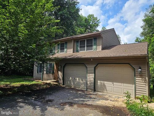 147 Lamms Mill Rd, WERNERSVILLE, PA, 19565-9107 | Card Image