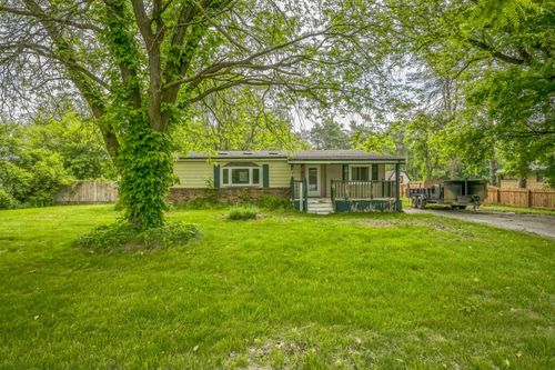 8054 Gale Rd, Otisville, MI, 48463-9412 | Card Image