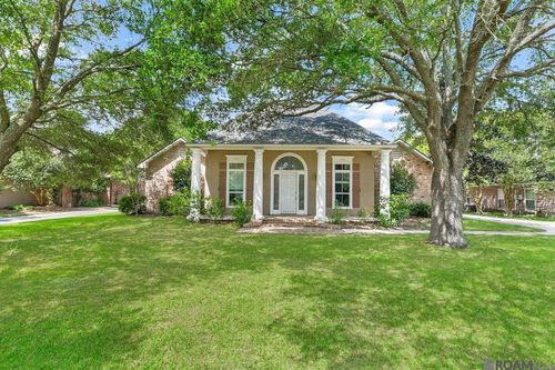 15271 Ryan Ave, Prairieville, LA, 70769-4384 | Card Image