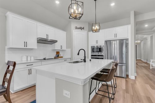 2105 Chapman Ln, Little Elm, TX, 75068-3736 | Card Image