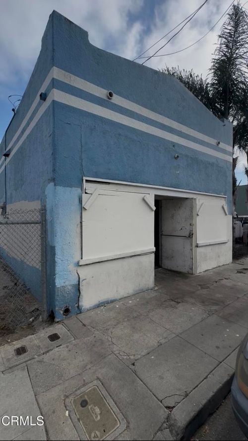 140 E 6th Street, Oxnard, CA, 93030 | Card Image