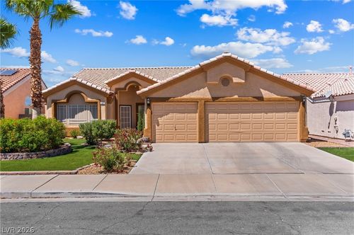 527 Duran St, Henderson, NV, 89015-6969 | Card Image