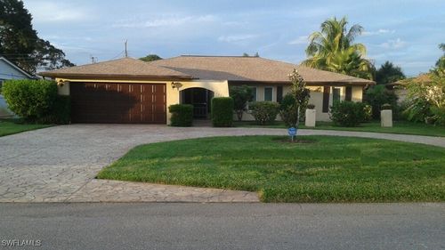 1337 Wisconsin Dr, NAPLES, FL, 34103-8802 | Card Image