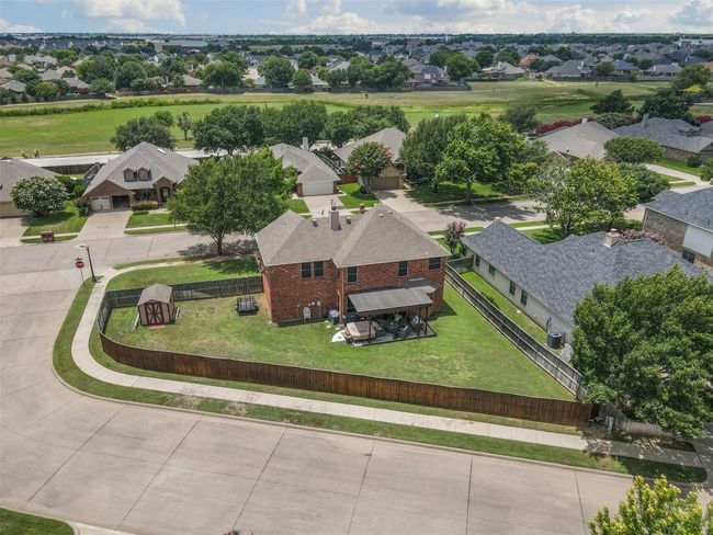 332 Carriage Ln, House other with 4 bedrooms, 3 bathrooms and null parking in Saginaw TX | Image 13