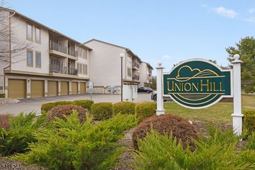 66 Sam Bonnell Dr, Clinton, NJ, 08809-1106 | Card Image