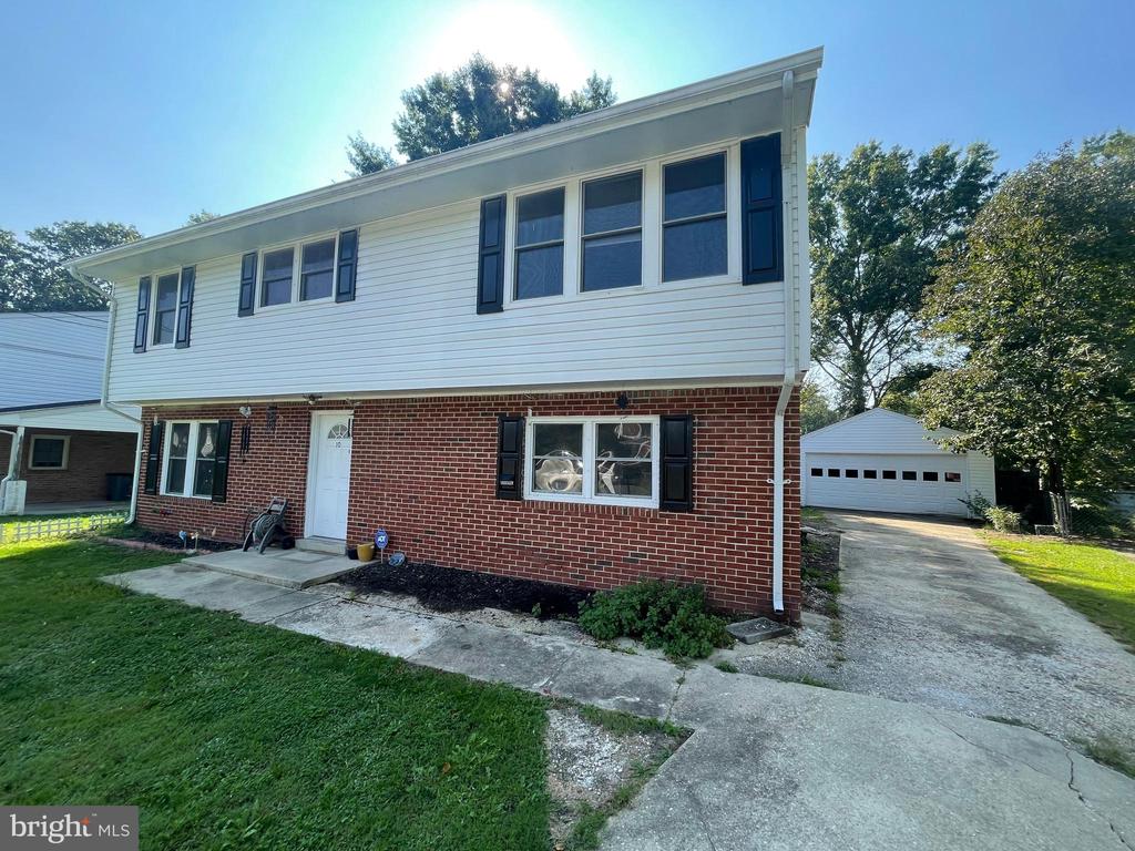 Maple St, Indian Head, MD 20640
