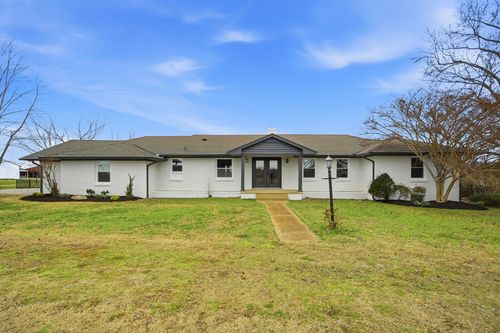 5654 Borthick Rd, Springfield, TN, 37172-8124 | Card Image