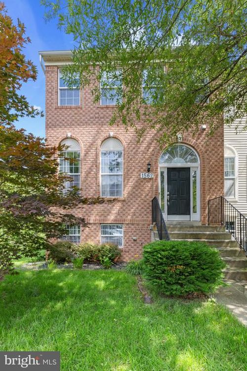 1562 Falling Brook Ct, ODENTON, MD, 21113-3307 | Card Image