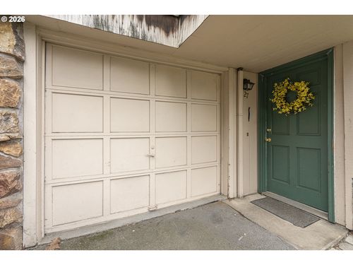 27-2727 Gateway St, Springfield, OR, 97477-1194 | Card Image