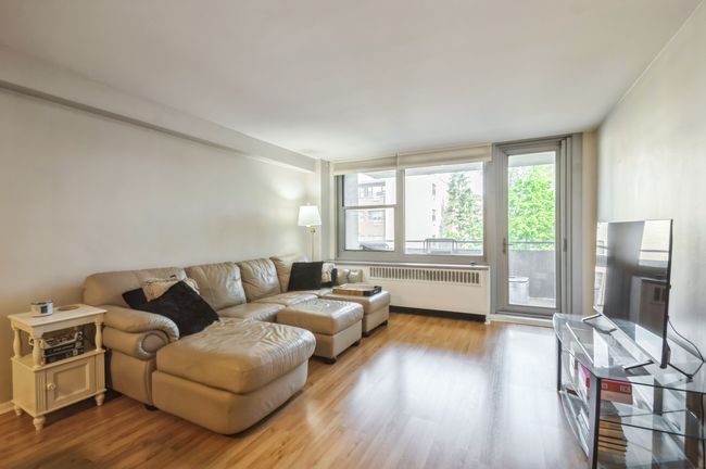 APT-311 - 555 Cornelia Ave, Condo with 2 bedrooms, 2 bathrooms and 1 parking in Chicago IL | Image 4