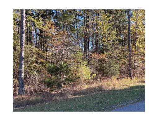 151 Woodrun Cir, Middleton, TN, 38052-4460 | Card Image