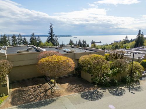 3112 Deer Ridge Dr, West Vancouver, BC, V7S4W1 | Card Image