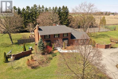21727 Vanneck Rd, Komoka, ON, N0L1R0 | Card Image