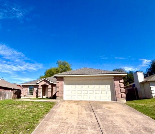 1121 Doreen St, White Settlement, TX, 76108-2923 | Card Image