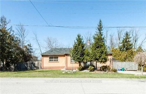 8 Hillside Ave, Concord, ON, L4K1X1 | Card Image