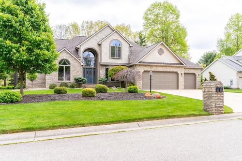 58860 River Forest Dr, Goshen, IN, 46528-8306 | Card Image