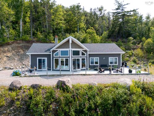 39132 Cabot Trail, Ingonish Ferry, NS, B0C1L0 | Card Image