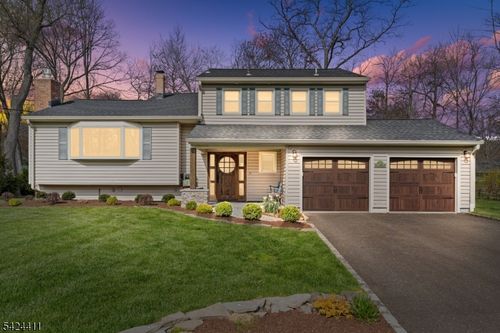 48 Hastings Rd, Berkeley Heights, NJ, 07922-1230 | Card Image