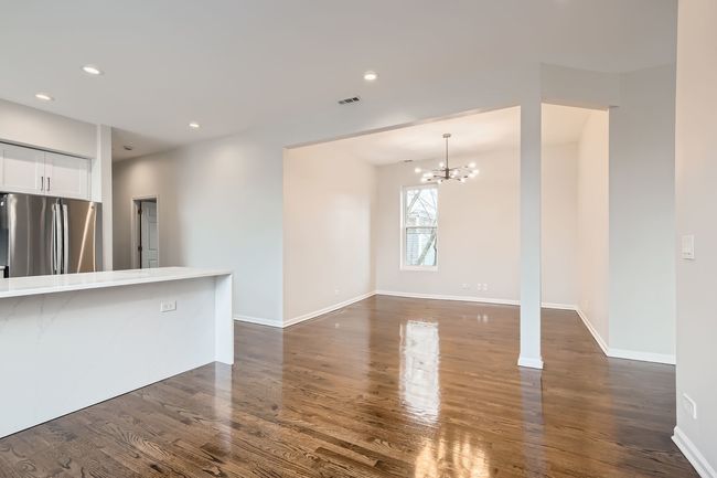 APT-3E - 1648 W Waveland Ave, Condo with 2 bedrooms, 2 bathrooms and null parking in CHICAGO IL | Image 7