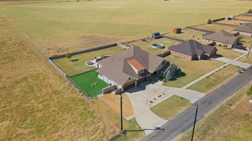568 Crow Rd, Whitesboro, TX, 76273-8060 | Card Image