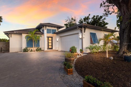 2823 Marshall Dr, SARASOTA, FL, 34239-5435 | Card Image
