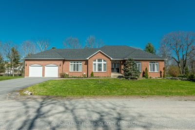 651 Woodland Pl, House other with 4 bedrooms, 4 bathrooms and 6 parking in Kingston ON | Image 1