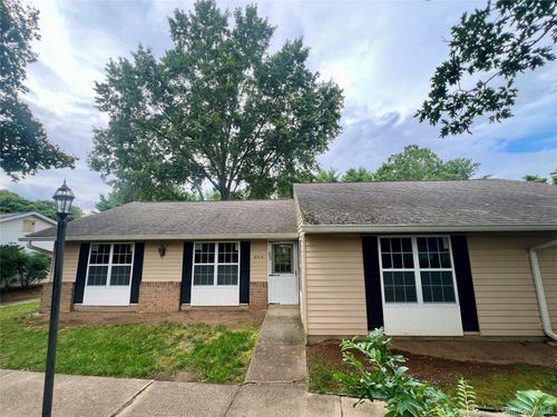 a-474 Darwen Dr, Ridge, NY, 11961-1285 | Card Image