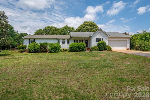 260 Houser Rd, Blacksburg, SC, 29702-8340 | Card Image