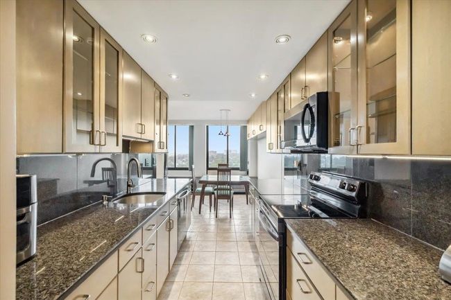 APT-1822 - 300 Winston Dr, Condo with 3 bedrooms, 3 bathrooms and null parking in Cliffside Park NJ | Image 6