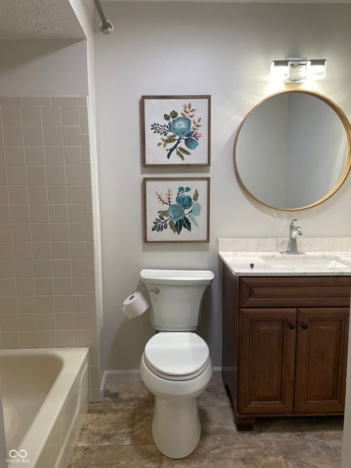 1737 Brer Rabbit Dr, Greenwood, IN, 46143-8956 | Card Image