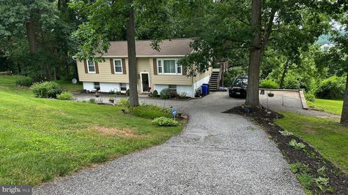 1521 Amalfi Dr, Westminster, MD, 21157-3901 | Card Image