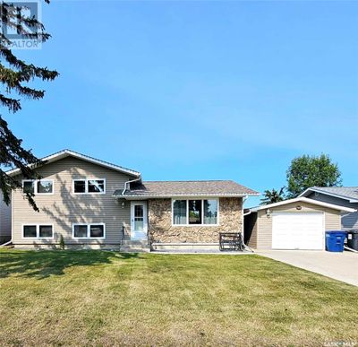 1020 Carlton Dr, House other with 3 bedrooms, 1 bathrooms and null parking in Esterhazy SK | Image 1