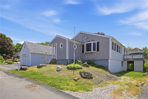 201 Randolph Ave, Tiverton, RI, 02878-1533 | Card Image