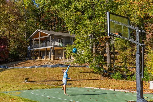 Basketball court | Image 32
