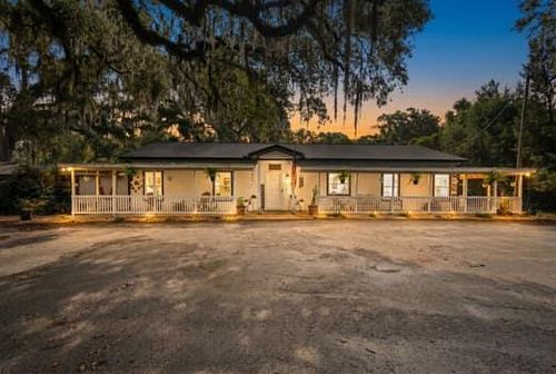 3551 Nw 60th Ave, Chiefland, FL, 32626-7156 | Card Image