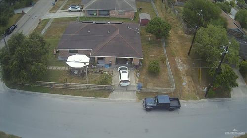 400 Peacock Dr, San Benito, TX, 78586-7697 | Card Image