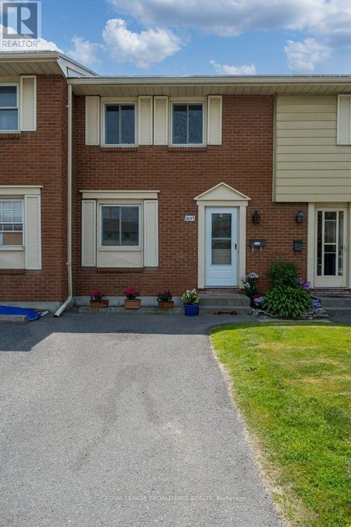 12-205C N Park St, Belleville, ON, K8P4T9 | Card Image