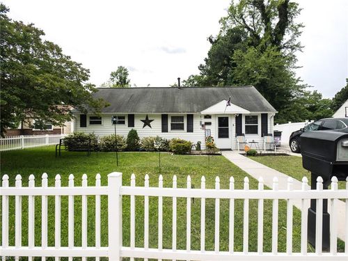 41 Jordan Dr, Hampton, VA, 23666-4109 | Card Image