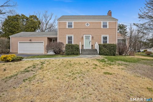 4 Woodridge Cir, Trumbull, CT, 06611-3714 | Card Image