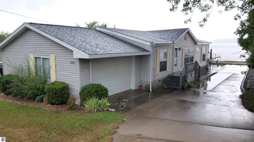 19093 Pike Street, Rodney, MI, 49342 | Card Image