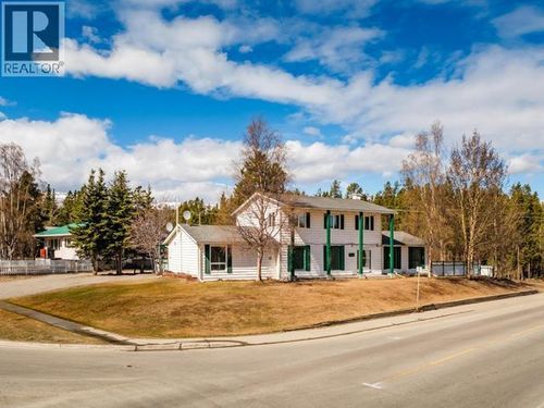 1201 Hickory St, Whitehorse, YT, Y1A4M4 | Card Image