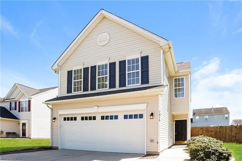 1015 Highstone Dr, Greensboro, NC, 27406-8250 | Card Image