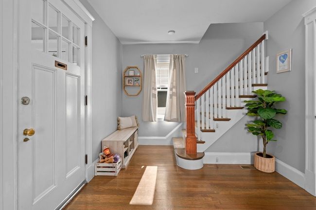 A - 20 Franklin St, House other with 3 bedrooms, 2 bathrooms and 5 parking in Peabody MA | Image 4