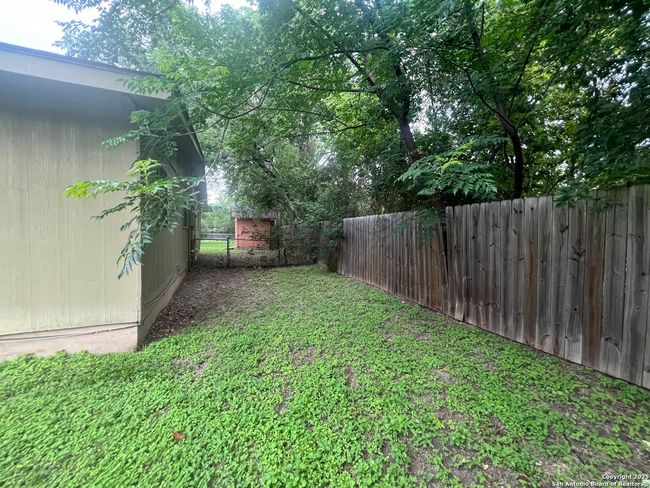 1524 Shannon Cir, Home with 2 bedrooms, 1 bathrooms and null parking in New Braunfels TX | Image 22