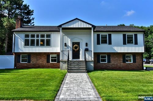 75 Demarest Ave, Emerson, NJ, 07630-1766 | Card Image